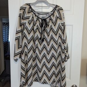 Avenue Black and Cream Chevron Blouse